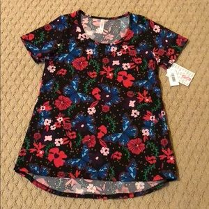 Lularoe classics tee. Butterfly print